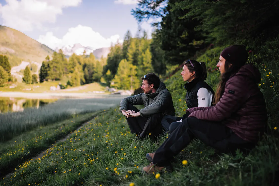 Doudoune sans manches synthétique de trek montagne - MT100 - Femme