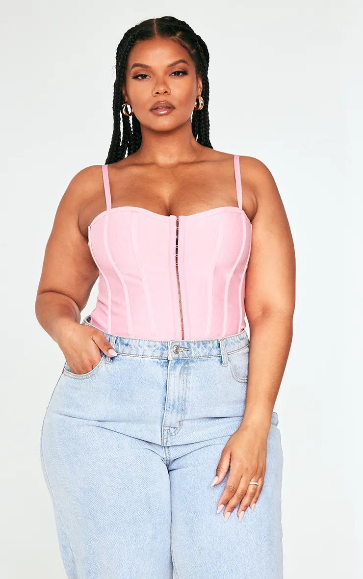 Plus Corset structuré rose cendré en bandage à agrafes et oeillets